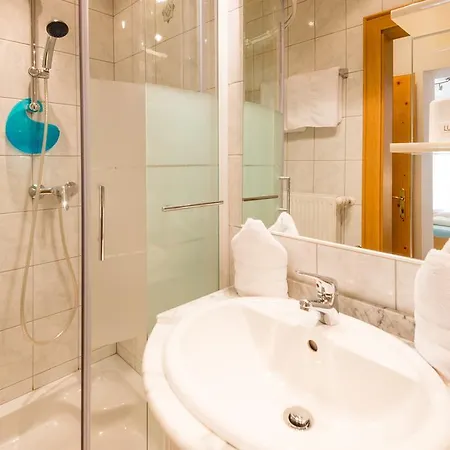Gasthof-pension Waldfriede Hotel Liesing
